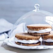 Chocolate-Peanut Butter Moon Pies