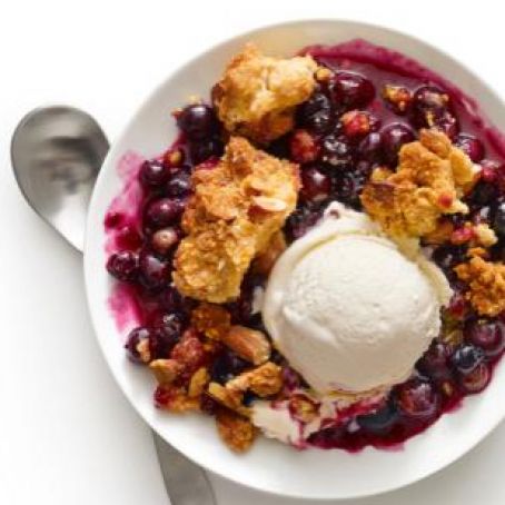 Blueberry Crumble with Cornmeal-Almond Topping