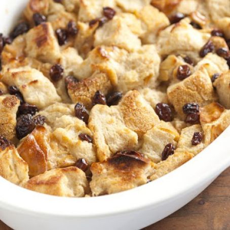 Old-Fashioned Bread Pudding with Rum Sauce-SM