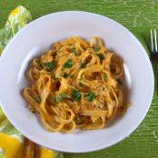 Pasta With Roasted Red Peppers & Goat Cheese