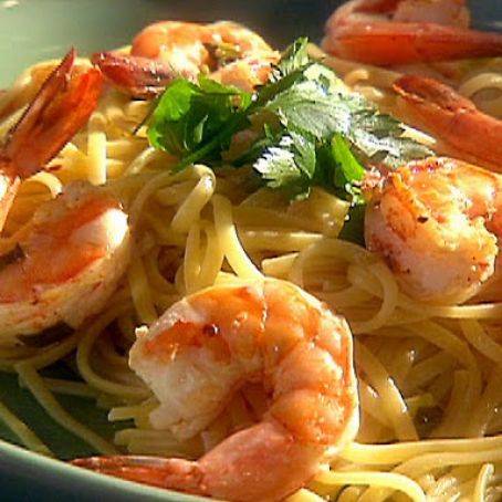 Butter-Me-Up Scampi Bucatini (Rachael Ray)