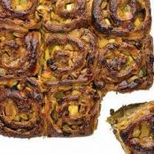 Sticky toffee apple buns