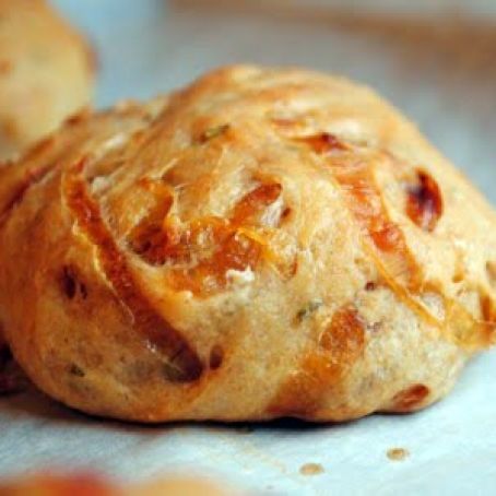 Carmelized Onion Roll