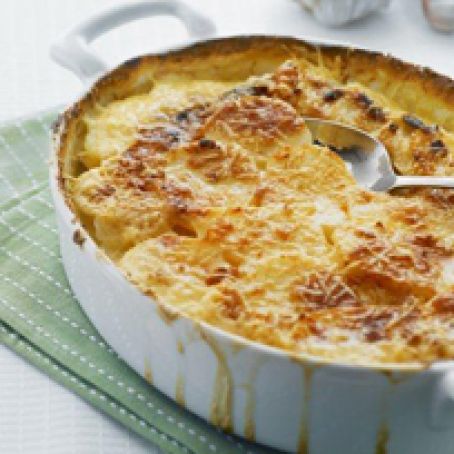 Savoury Garlic Scalloped Potatoes