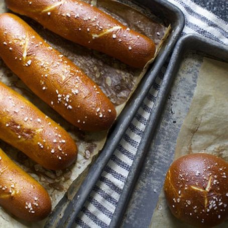Soft Pretzels Hot Dog Buns, Hamburger Buns and Knots