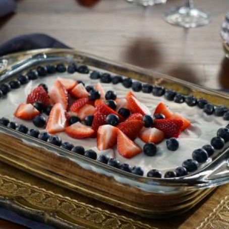 Vanilla Cake with Vanilla Cream Cheese Frosting