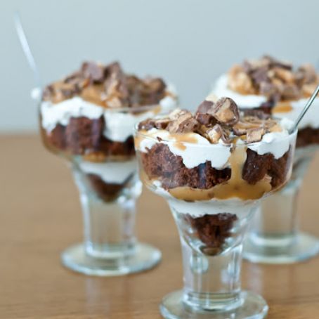 Peanut butter and chocolate candy bar trifle