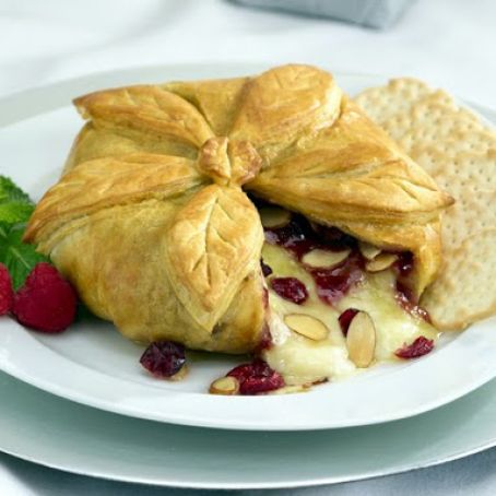 Holiday Brie en Croute