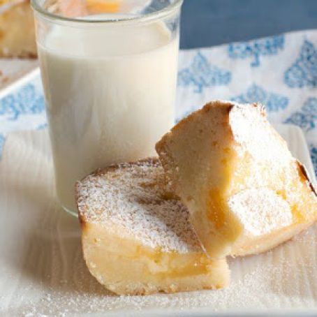 Lemon Cheesecake Swirl Blondies