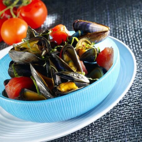 Marinière Mussels with Cherry Tomatoes and Basil