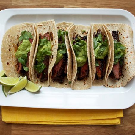 Toasted-Chile Skirt-Steak Tacos with Avocado Crema