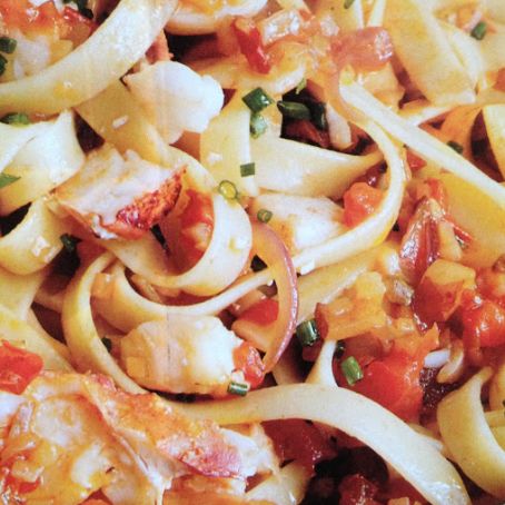 Fettuccine with Lobster, Tomatoes and Saffron