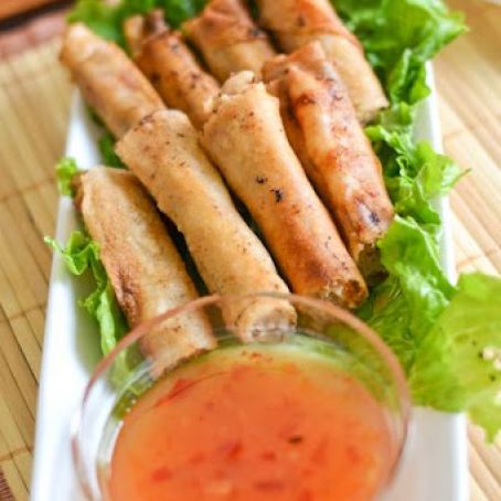 Lumpiang Shanghai (Filipino Pork Spring Roll)