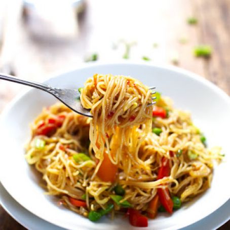 Stir Fried Singapore Noodles with Garlic Ginger Sauce