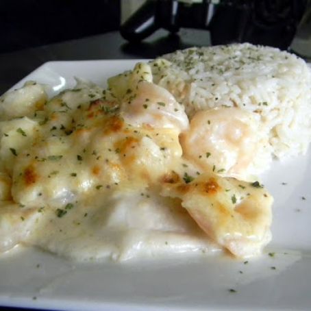 FILETE DE PESCADO CON CAMARONES A LA CREMA