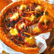 PIZZA DE JITOMATE DESHIDRATADO Y SALAMI