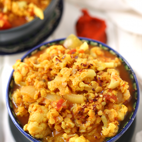 Curried Cauliflower and Lentil Soup