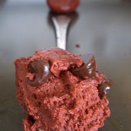 Red Velvet Chocolate Chip Cookies