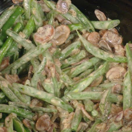 SLOW COOKER GREEN BEAN CASSEROLE