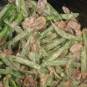 SLOW COOKER GREEN BEAN CASSEROLE