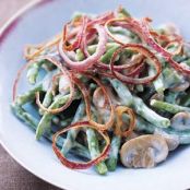 Green Beans With Mushrooms and Crispy Onion Rings