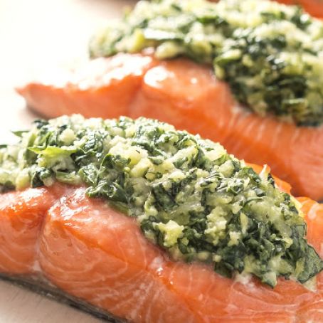 5-Ingredient Spinach-Stuffed Salmon