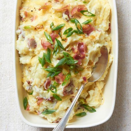 Cheesy Mashed Potatoes with Gouda and Crispy Pancetta