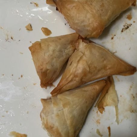 Shrimp Cocktail Phyllo Triangles