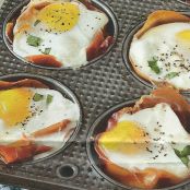 Baked Prosciutto and Egg Cups
