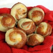 Easy Pumpkin Cheesecake Muffins