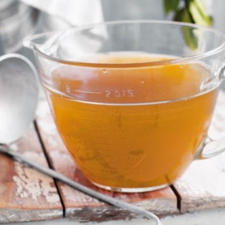 Slow Cooker Chicken Stock