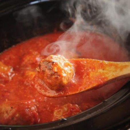 Tender and Juicy Slow Cooker Meatballs