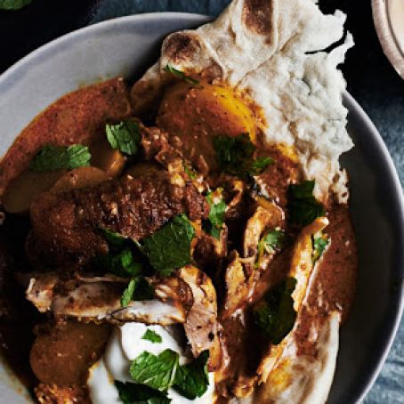 Slow-Cooker Indian Spiced Chicken with Tomato and Cream