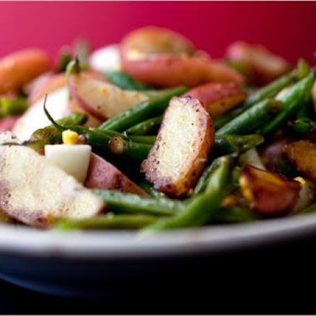 GREEN BEANS w/POTATOES & GARLIC