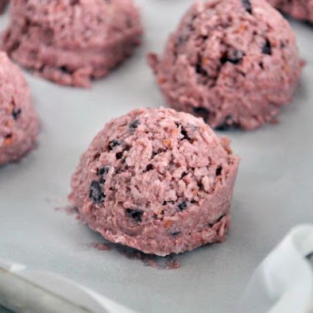 Raspberry Macaroons