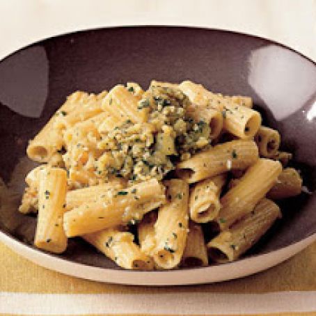 rigatoni with roasted  eggplant purée rigatoni con crema di melanzane