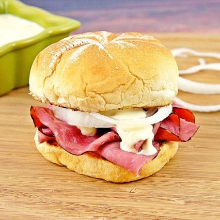 Cajun Roast Beef Sandwich with Horseradish Sauce