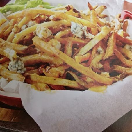 Buffalo Poutine with Gorgonzola