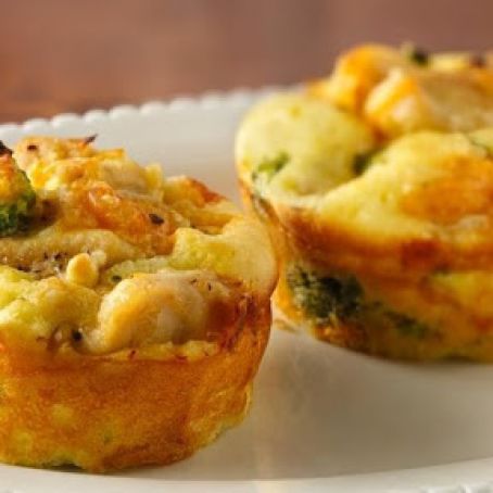 Impossibly Easy Mini Chicken and Broccoli Pies