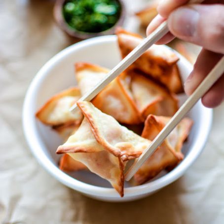 Spicy Baked Chicken Cream Cheese Wontons