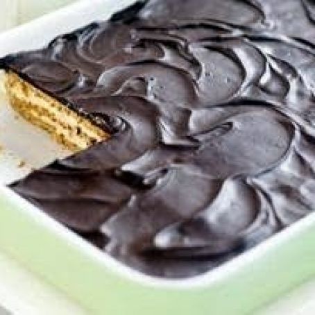 Easy Peanut Butter & Chocolate Eclair Dessert