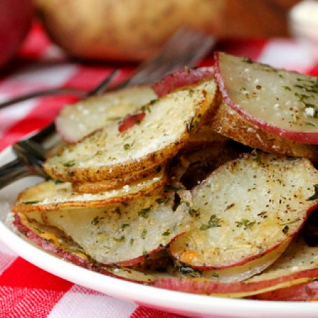 Baked Herb and Parmesan Potato Slices/Vicky/Pinterest