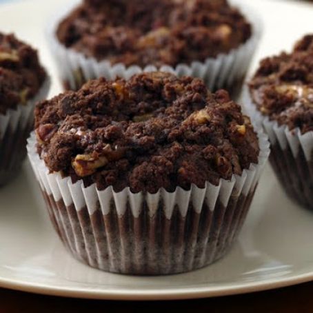 Chocolate Caramel Crunch Cupcakes