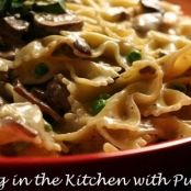 Bowties with creamy mushroom & gorgonzola sauce