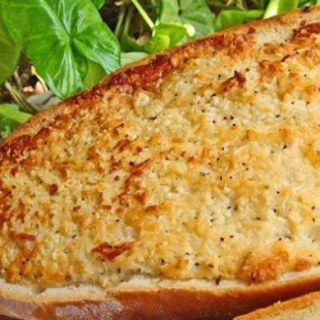 Cheese-Garlic Bread Spread