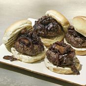 Bacon Burgers with Bacon-Onion-Balsamic Jam