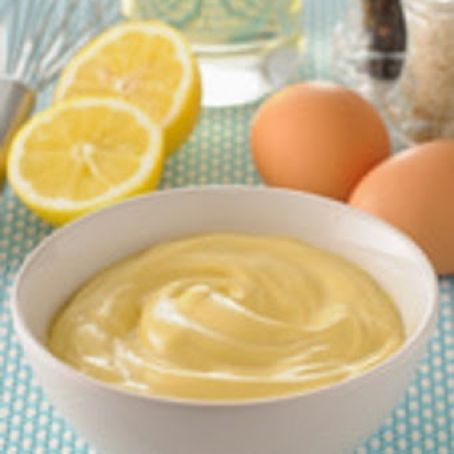 Making Homemade Mayonnaise