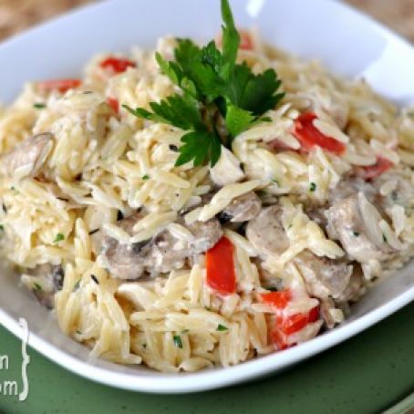 Creamy Orzo with Chicken, Mushrooms and Red Peppers
