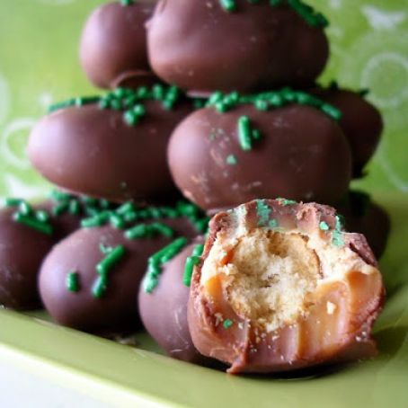 Caramel Pretzel Bites