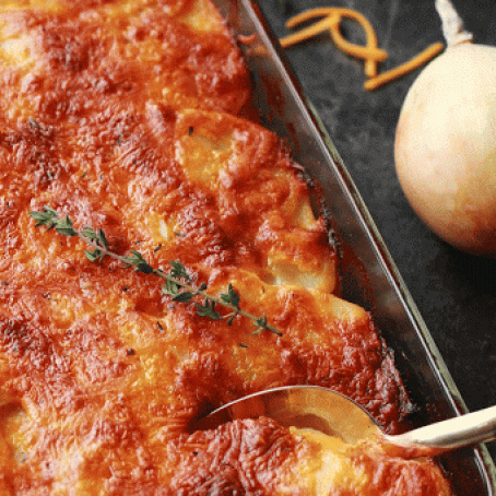 HERBS AND CREAM SCALLOPED POTATOES